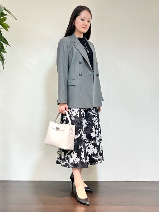 カレンさんの「UNTITLED｜【セットアップ可】ウールライク ダブルブレストジャケット」を使ったコーディネート