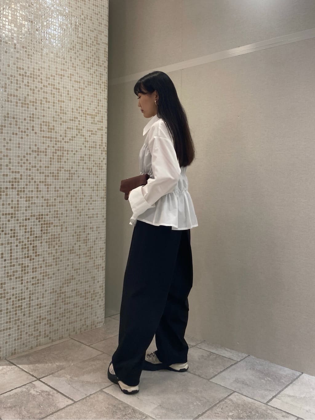 rinaさんの「INDIVI｜【MILLELA FIRENZE】ソフトレザーショルダーバッグ」を使ったコーディネート