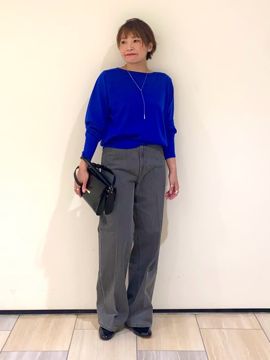 mari_831さんの「UNTITLED｜【アンサンブル可/洗える】シルクウールカシミヤ ドルマンスリーブニット」を使ったコーディネート