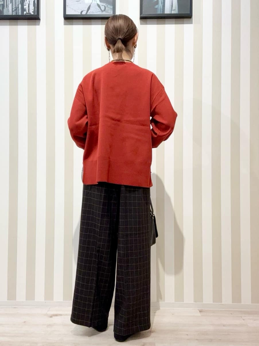 まつこさんの「SHOO･LA･RUE｜【S-LL/洗える】一枚で簡単こなれ見え スポンディッシュ 裾レイヤード風ニット【CIRCRIC】」を使ったコーディネート