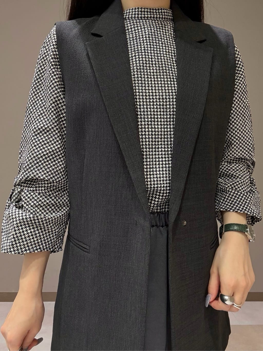 KEIKOさんの「INDIVI｜【セットアップ可能】凹凸ストレッチ素材テーラードカラージレジャケット」を使ったコーディネート