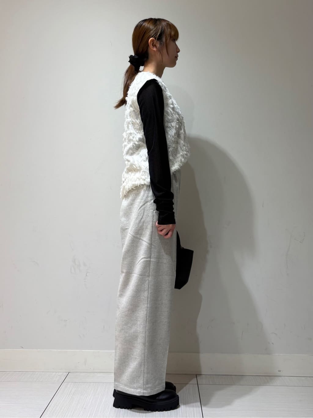 やなぎさんの「DRESSTERIOR｜◆【洗える/リブベロア】シアーリブベロアカットソー」を使ったコーディネート