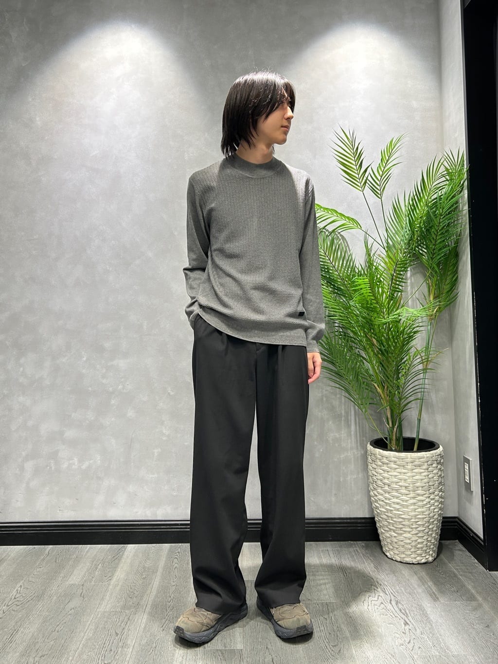ruiさんの「TAKEO KIKUCHI｜【3D ナイロン ストレッチ】スタンドカラー シャツブルゾン」を使ったコーディネート