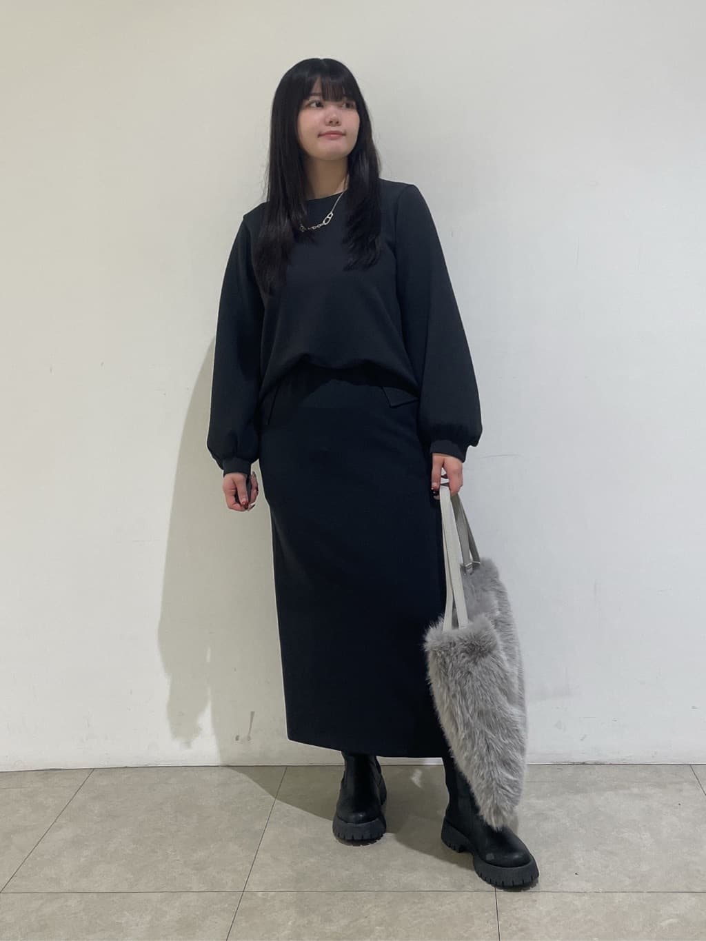 emikaさんの「INDIVI｜【SETUP可能／袖コンシャス】ダンボールジャージトップス」を使ったコーディネート