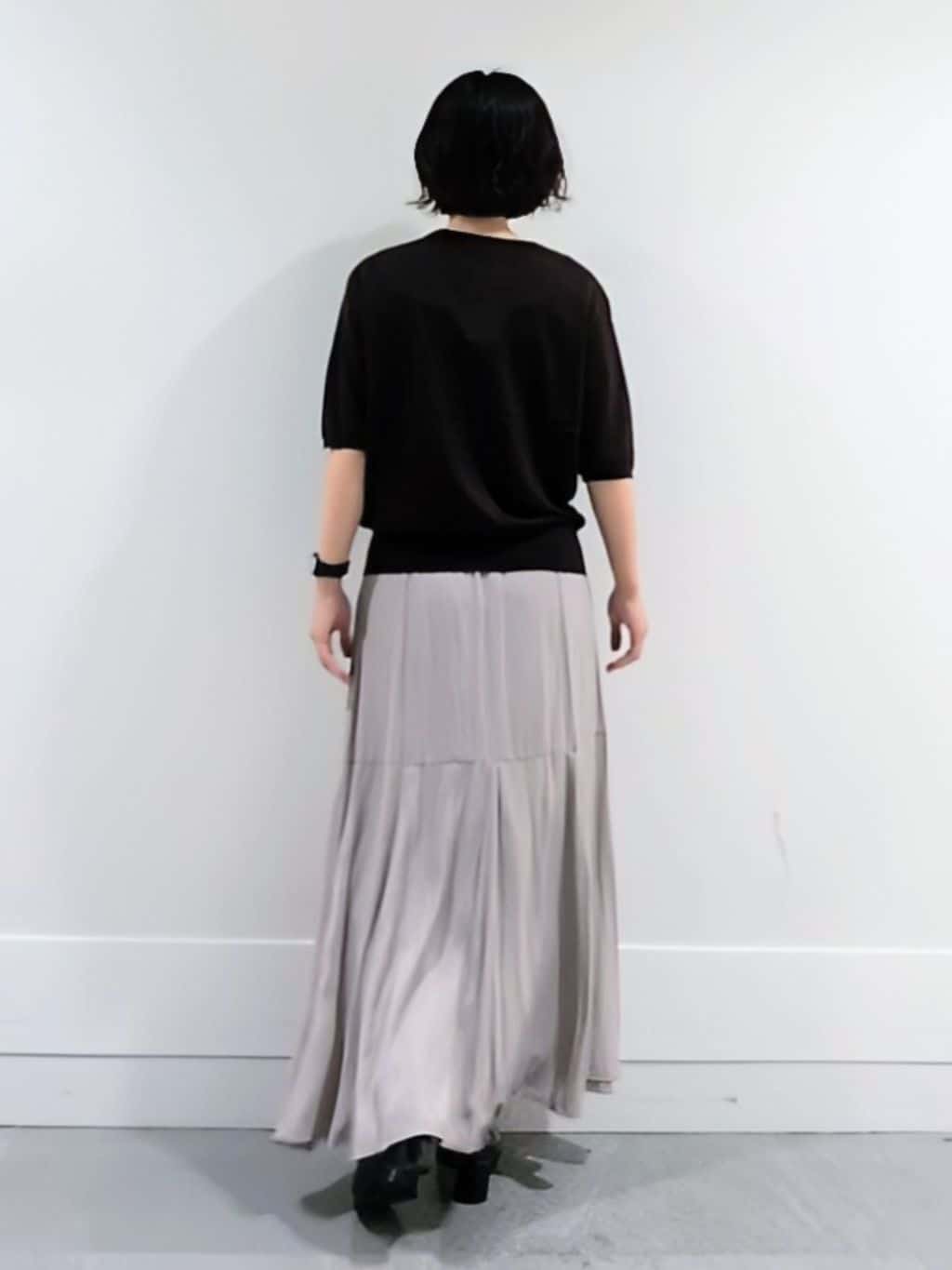ミズタさんの「UNTITLED｜【アンサンブル可/六分袖/洗える】ウールシルクニット」を使ったコーディネート