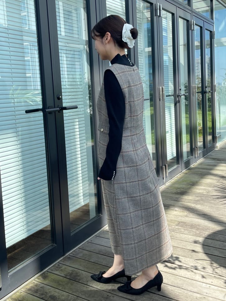 abeさんの「Couture brooch｜【美シルエット・大人可愛い・通勤】TRチェックジャンスカ」を使ったコーディネート
