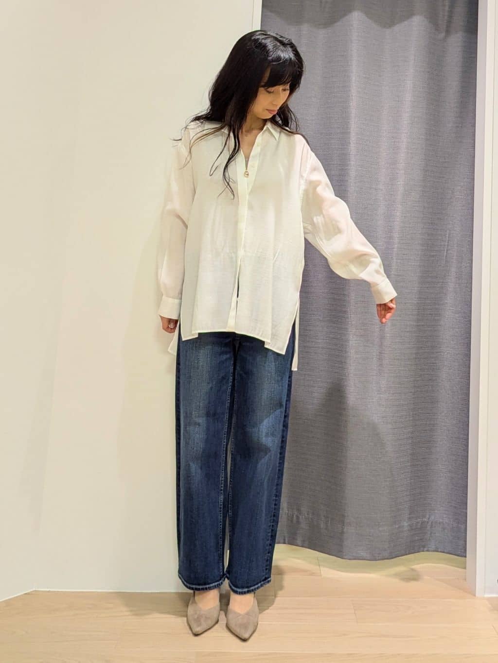 miiさんの「INDIVI｜【体型カバー／清涼感】シアーオーバーシャツ」を使ったコーディネート