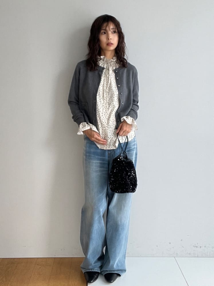 misaさんの「DRESSTERIOR｜ヴィンテージ加工ワイドデニムパンツ」を使ったコーディネート