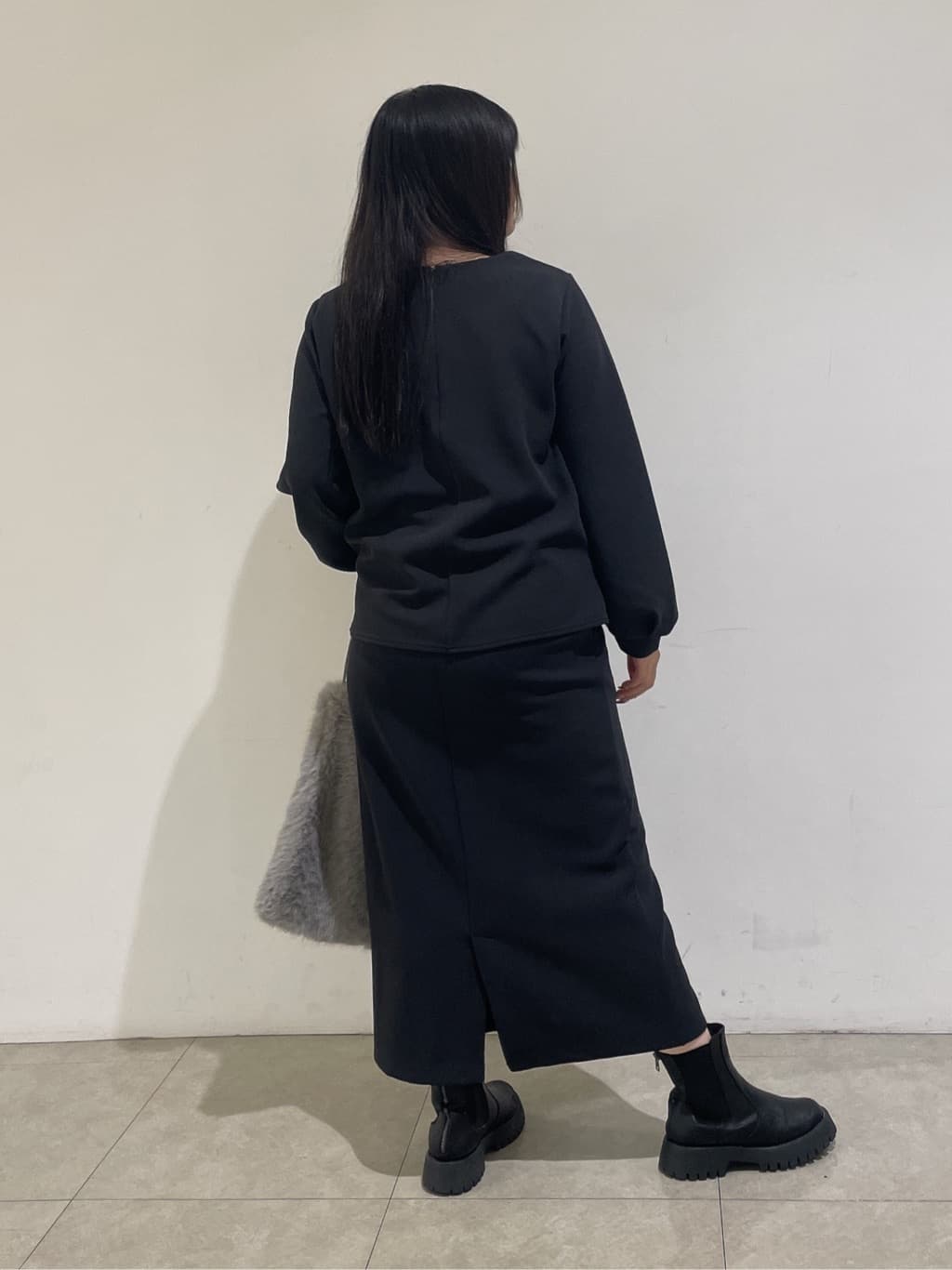 emikaさんの「INDIVI｜【SETUP可能／袖コンシャス】ダンボールジャージトップス」を使ったコーディネート