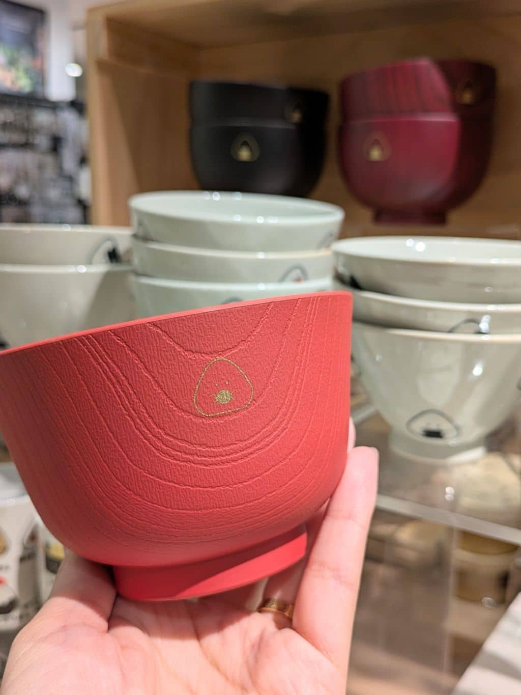 shino.さんの「212 KITCHEN STORE｜ぎゅっとおにぎりさん 抗菌汁椀 梅 赤」を使ったコーディネート