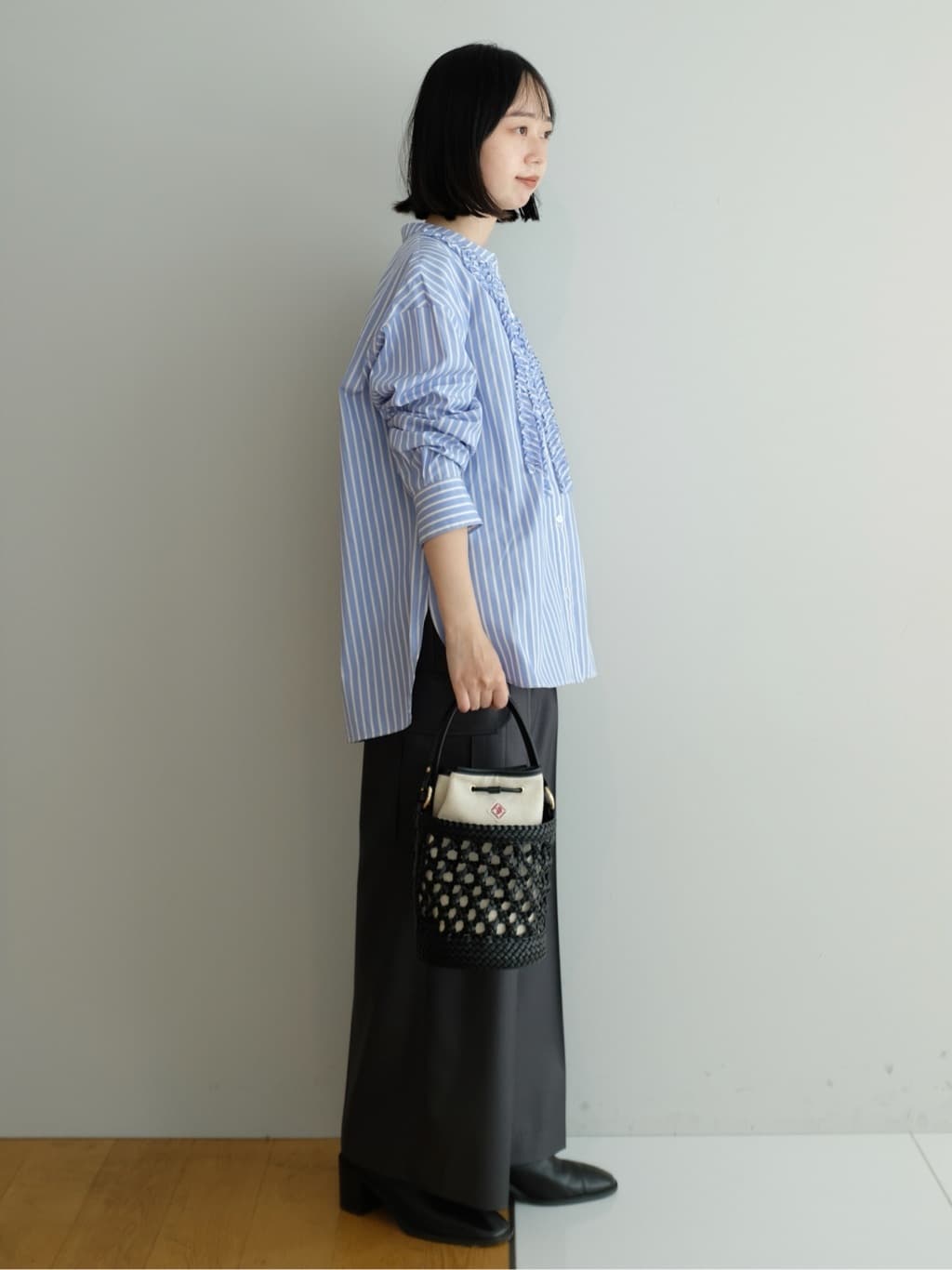 Kishimotoさんの「DRESSTERIOR｜◆ショートブーツ」を使ったコーディネート