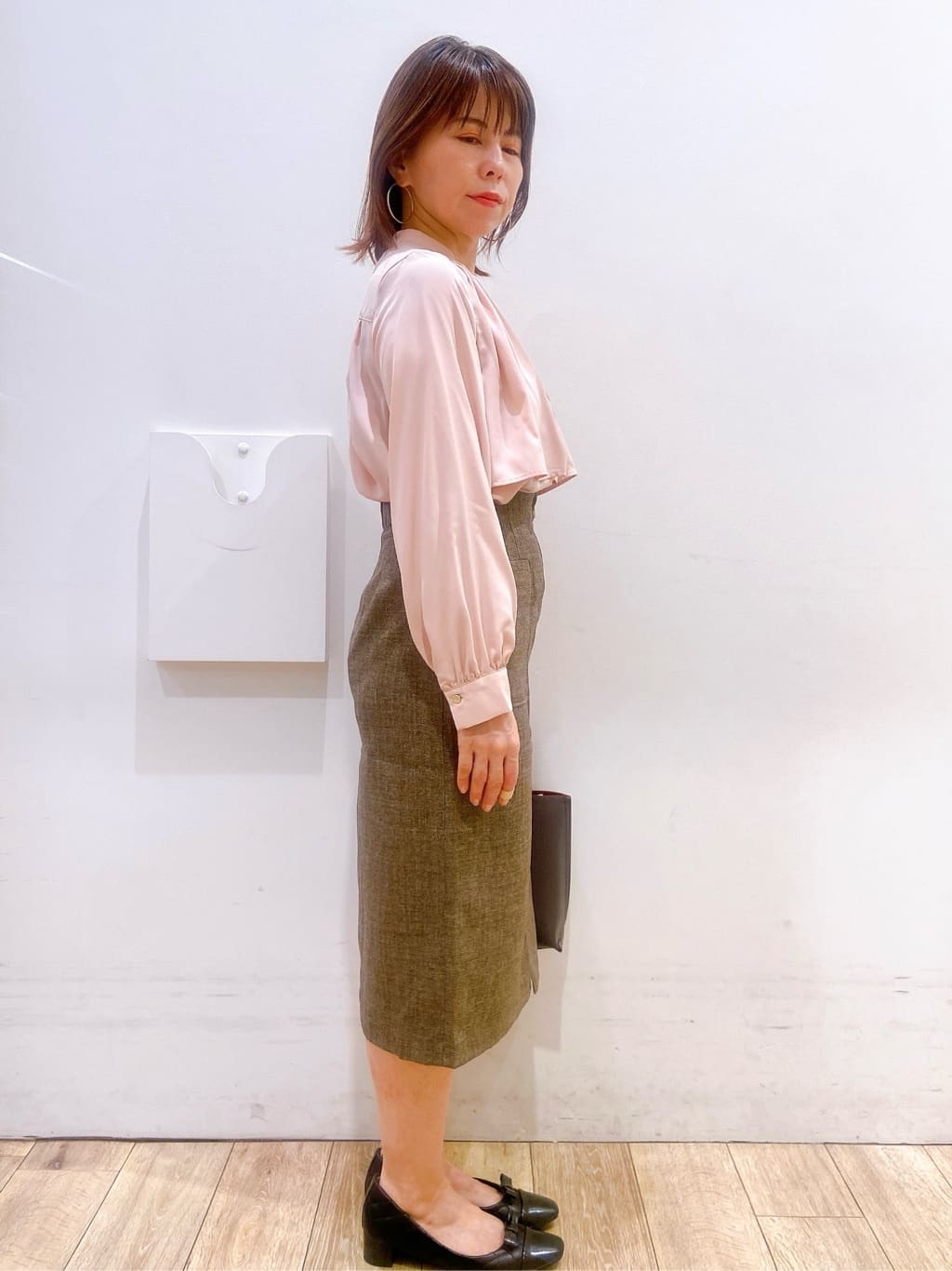 YUKOさんの「index｜クルーネックケーブルカーディガン【洗濯機OK】」を使ったコーディネート
