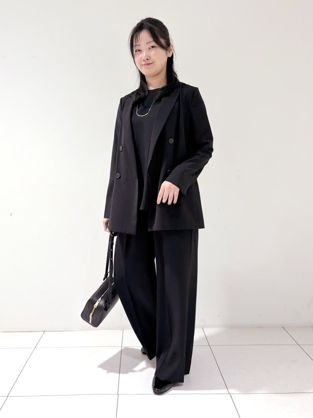 momokoさんの「INDIVI｜【軽く羽織れる！】ダブルジャケット」を使ったコーディネート
