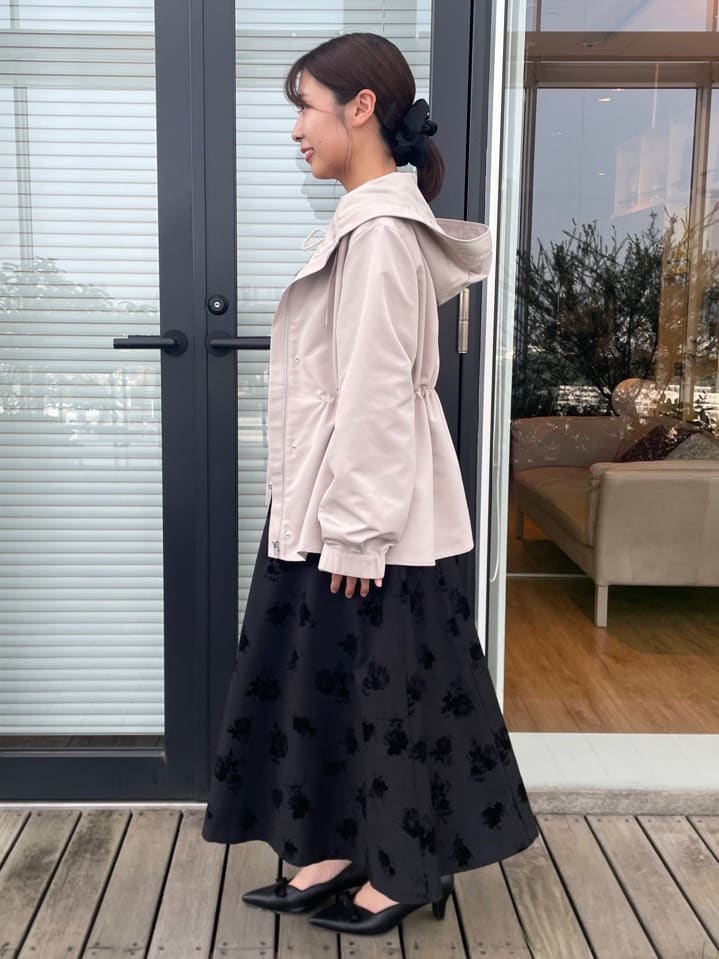abeさんの「Couture brooch｜【大人可愛い・通勤】ピンタックレースブラウス」を使ったコーディネート