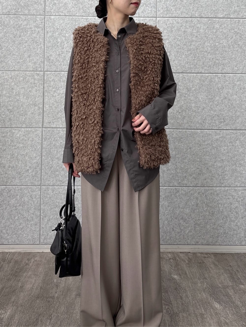 ひなさんの「INDIVI｜Comfy SET UP｜イージーストレートワイドパンツ【セットアップ対応／通勤/カセット服】」を使ったコーディネート