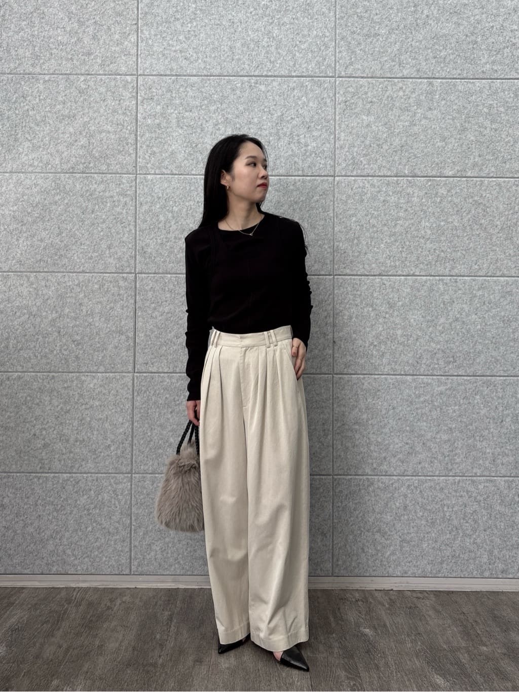 ひなさんの「INDIVI｜タンクレイヤーフライスカットソー」を使ったコーディネート