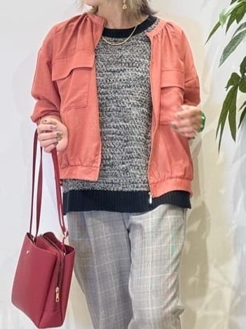misakiさんの「SHOO･LA･RUE｜【S-LL】寒暖差のある時期に 大人上品なシアーブルゾン」を使ったコーディネート