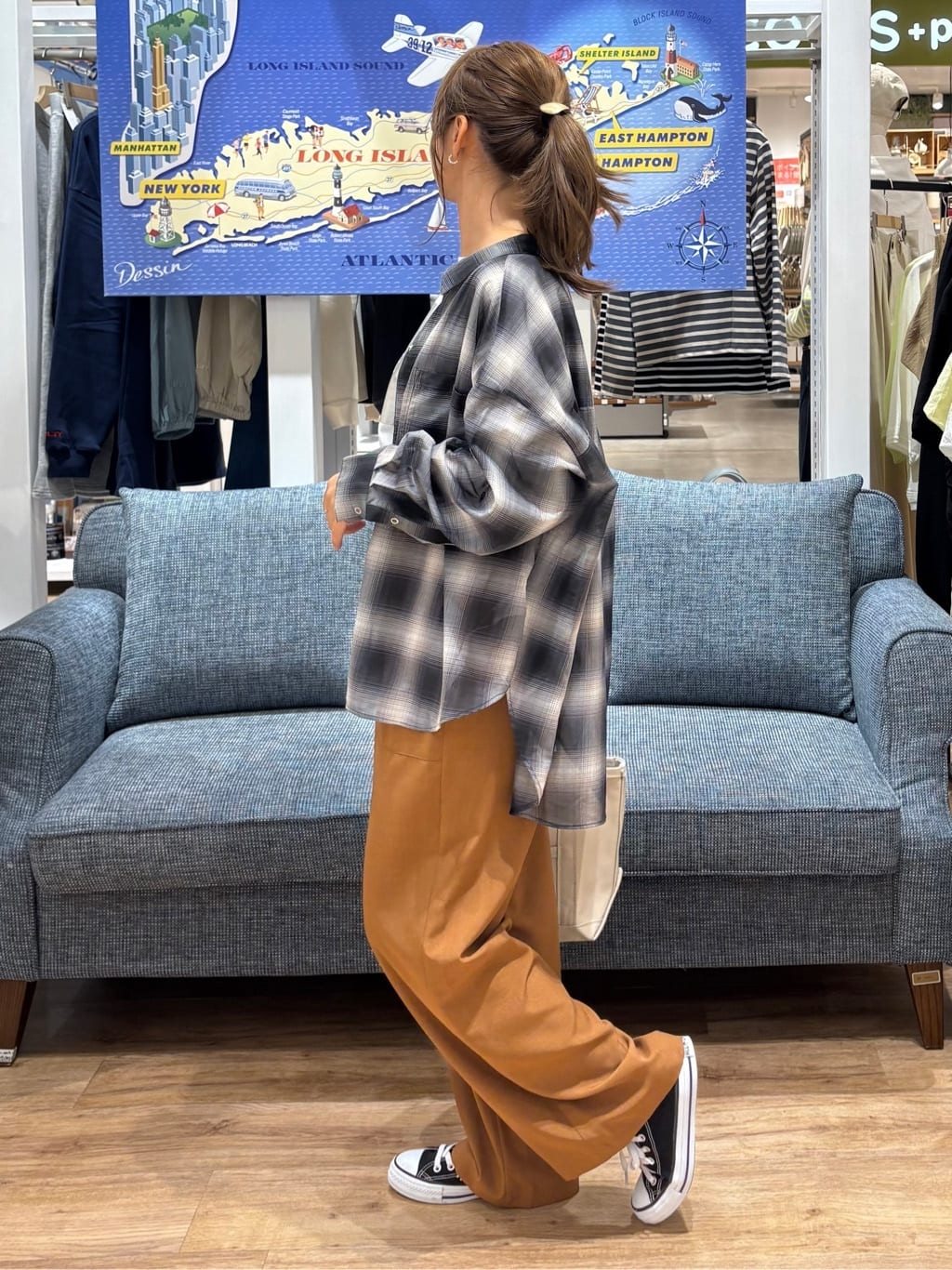 yuinaさんの「Dessin｜【洗える】箔プリントロングTシャツ」を使ったコーディネート