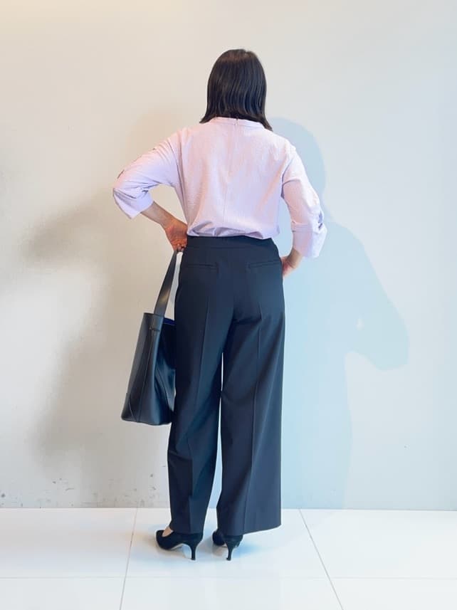 murayamaさんの「INDIVI｜【褒められパンツ】ワンタックワイドパンツ」を使ったコーディネート