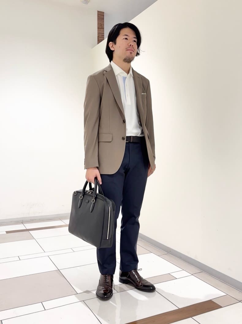 及川さんの「TAKEO KIKUCHI｜【360&deg;ストレッチ／セットアップ対応】None Of Stress ジャケット」を使ったコーディネート