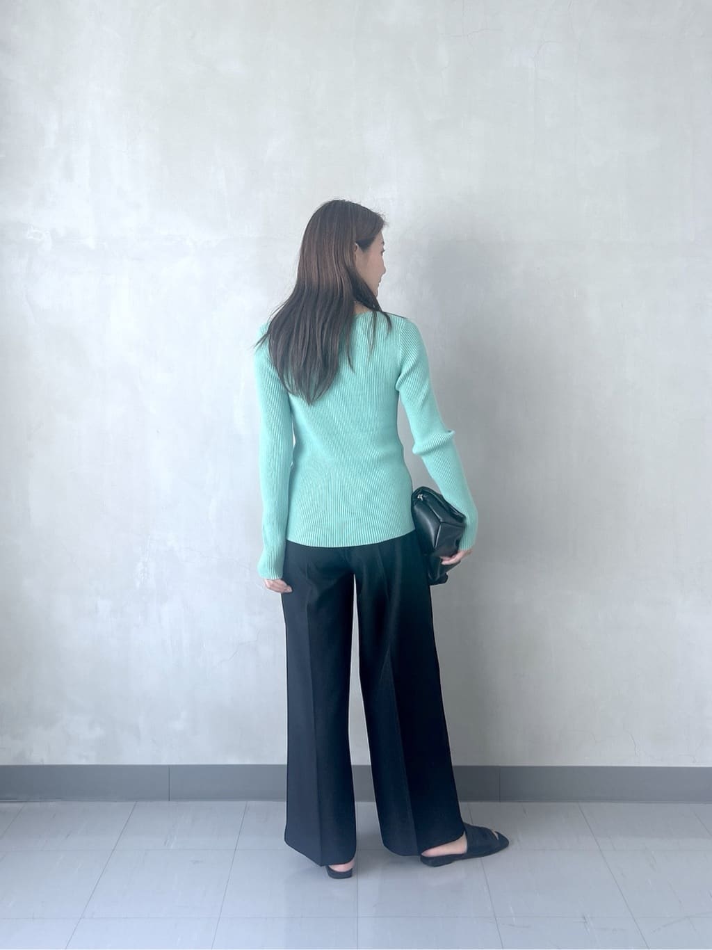 takaさんの「INDIVI｜Comfy SET UP｜イージーストレートワイドパンツ【セットアップ対応／通勤/カセット服】」を使ったコーディネート