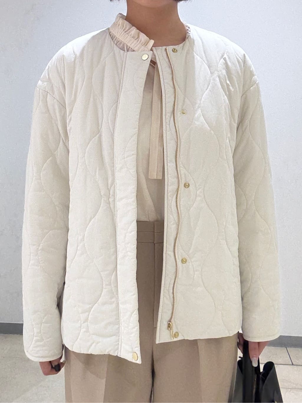 Itoさんの「UNTITLED｜【洗える/ワイド/ウエストゴム】ストレッチドロストパンツ」を使ったコーディネート