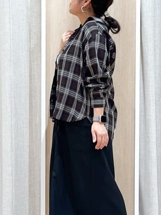 naoさんの「grove｜今の季節にちょうどいい　オンブレーチェックシャツ」を使ったコーディネート