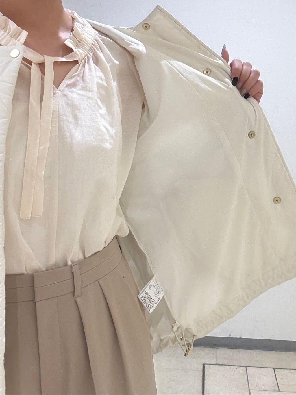 Itoさんの「UNTITLED｜【洗える/ワイド/ウエストゴム】ストレッチドロストパンツ」を使ったコーディネート