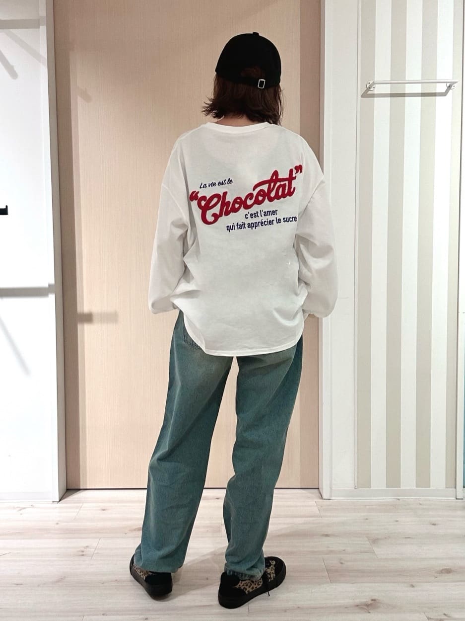 funafunaさんの「SHOO･LA･RUE｜【S-LL】程よくゆったりな 柔らかデニムテーパードパンツ」を使ったコーディネート