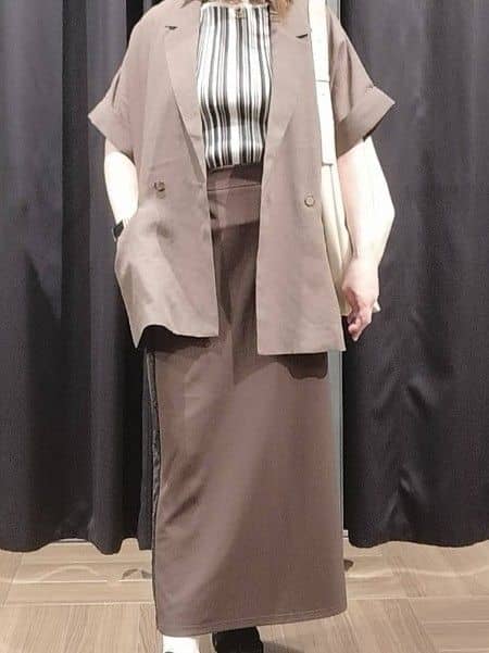 naoさんの「THE SHOP TK｜半袖シアージャケット【洗える】」を使ったコーディネート