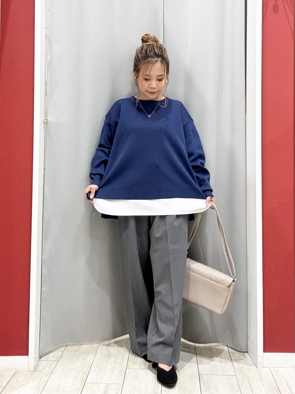 shioさんの「SHOO･LA･RUE｜【洗濯機可/S-LL】すっきり上品きれい見え タックワイドパンツ」を使ったコーディネート