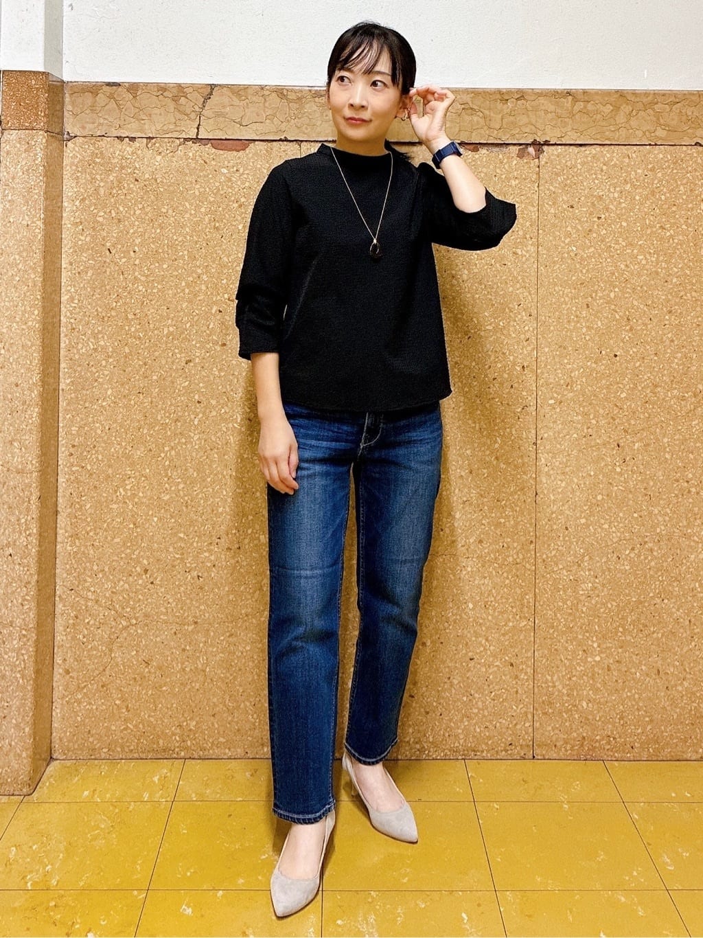 hattoriさんの「INDIVI｜【褒められデニム】スリムストレート デニムパンツ」を使ったコーディネート