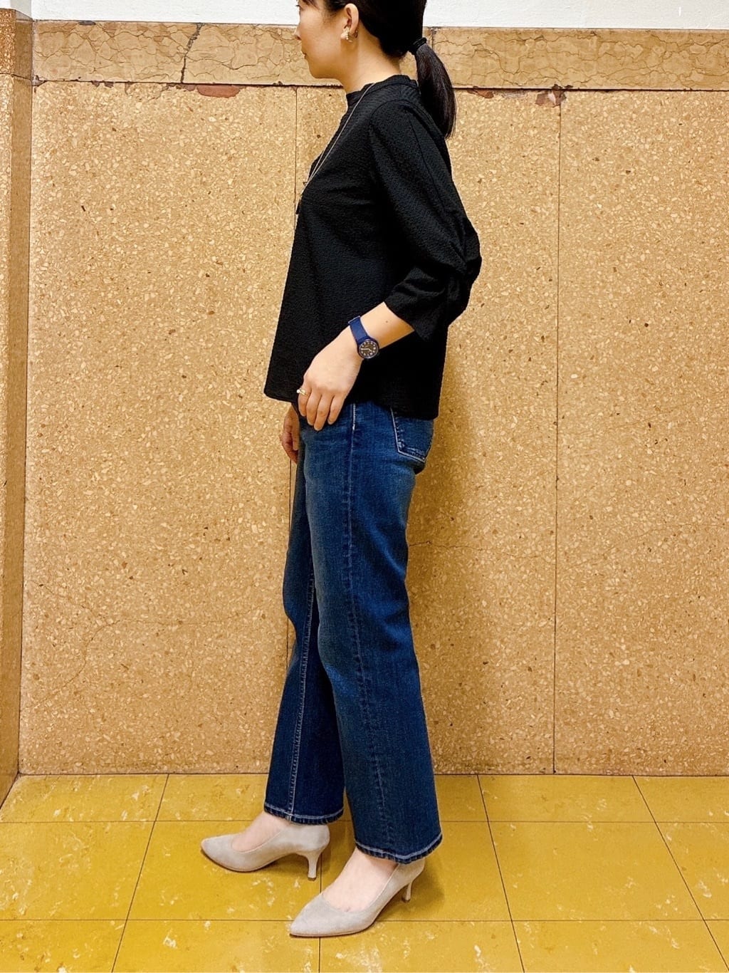 hattoriさんの「INDIVI｜【褒められデニム】スリムストレート デニムパンツ」を使ったコーディネート