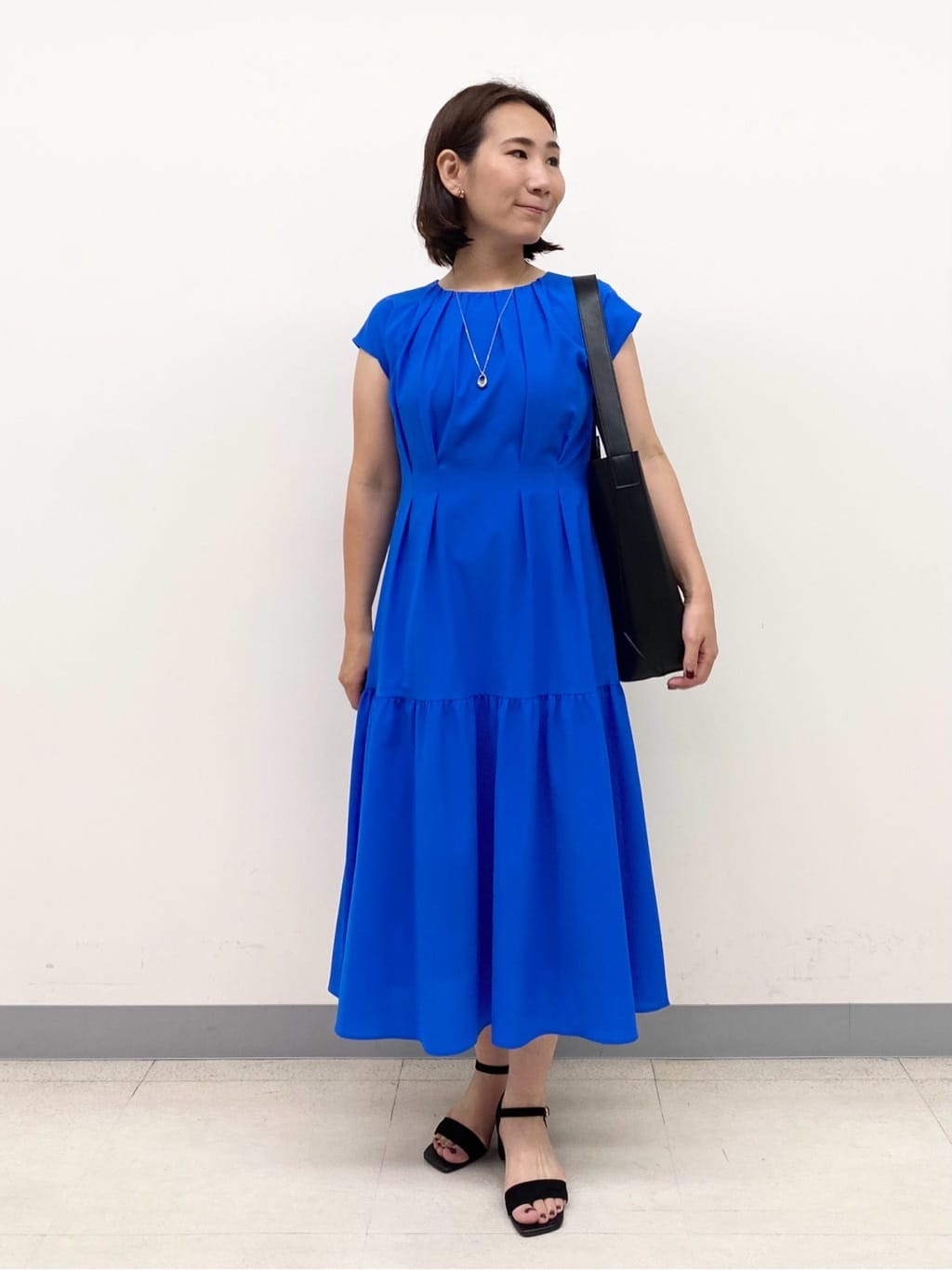 YUKARIさんの「INDIVI｜【1枚でコーデ完成！】タックワンピース」を使ったコーディネート