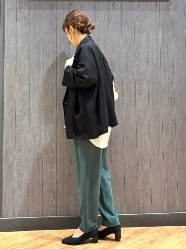 meiさんの「SHOO･LA･RUE｜【S-LL/体型カバー】気負わず着られる ジャカード裾フェイクトップス」を使ったコーディネート