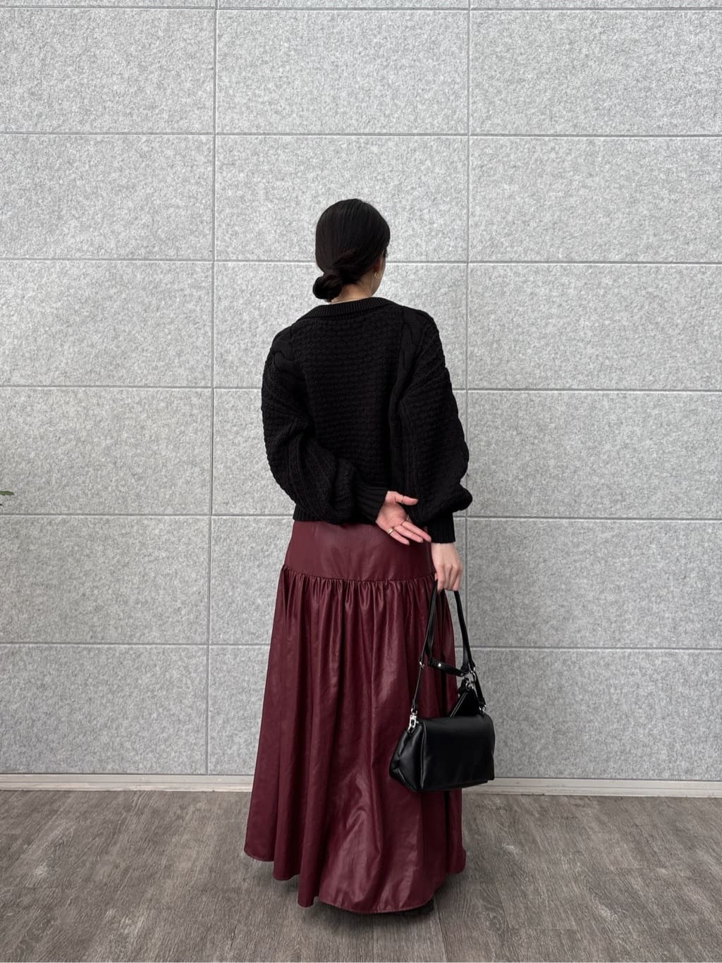 ひなさんの「INDIVI｜スキッパーフォルムニット」を使ったコーディネート