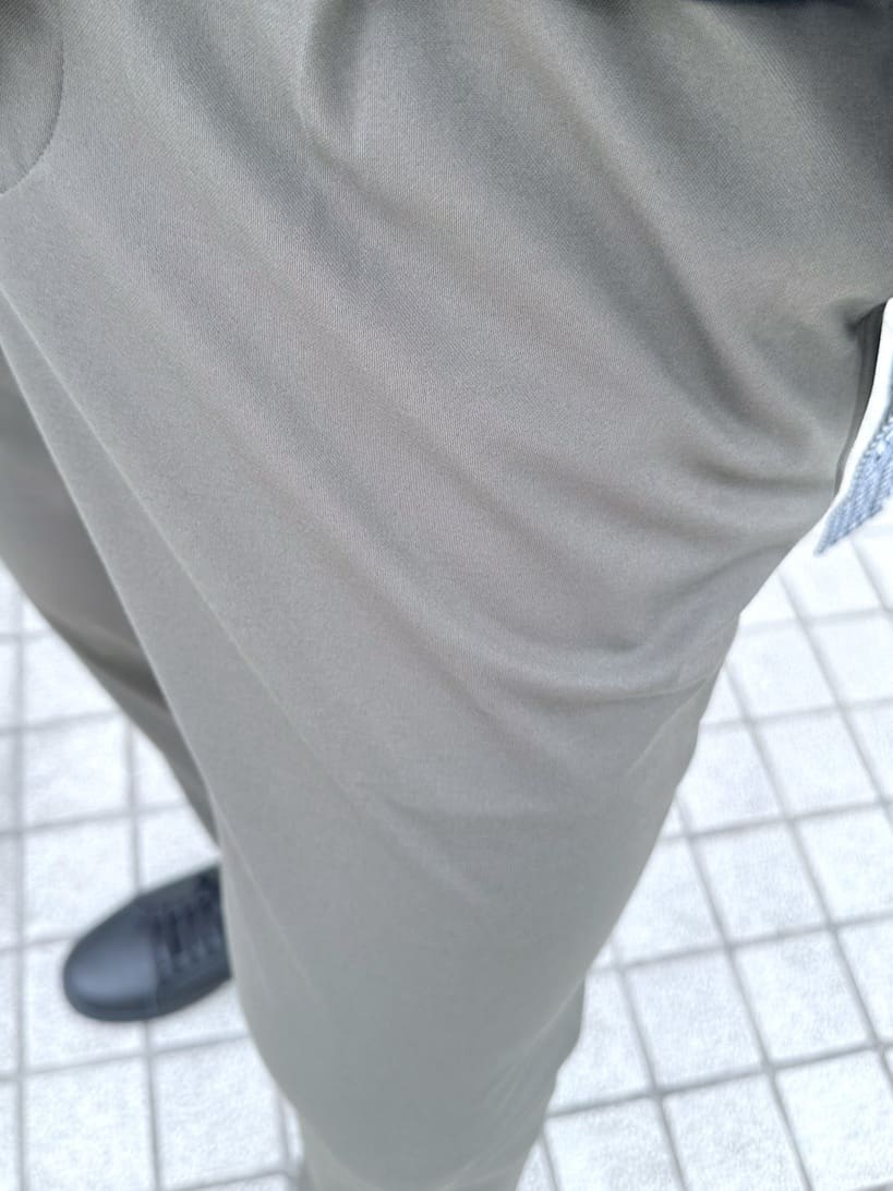 イッシーさんの「TAKEO KIKUCHI｜【抗菌防臭/シーズンレス】シアサッカーギンガムチェック ストレッチシャツ」を使ったコーディネート