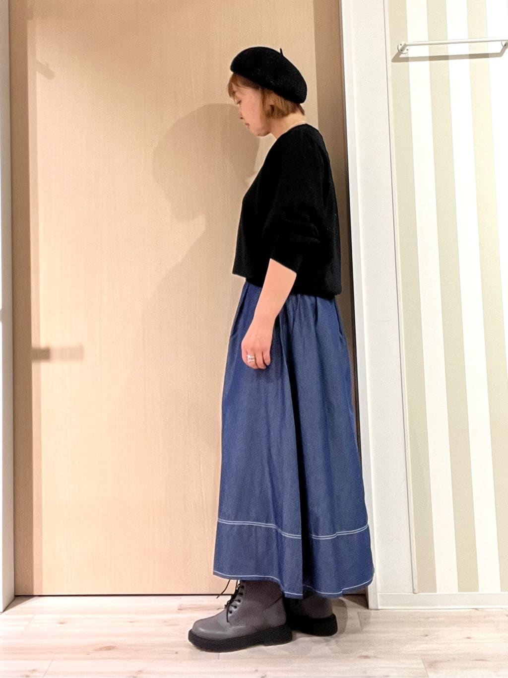 ぷくりんさんの「SHOO･LA･RUE｜【洗濯機可/S-LL/アンサンブル可】8分袖で手元を華奢に魅せる さらっとタッチニット」を使ったコーディネート