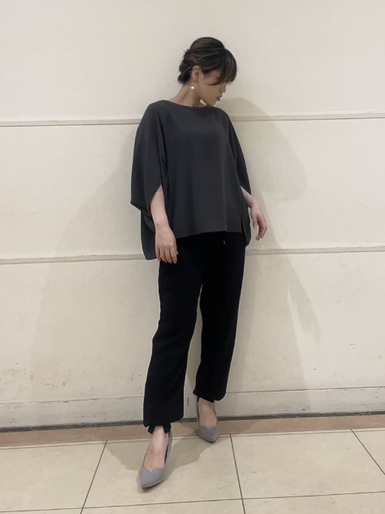 watanabeさんの「UNTITLED｜【吸水速乾/ウエストゴム】バックサテン ジョグパンツ」を使ったコーディネート
