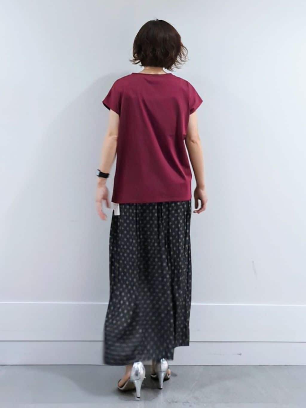 ミズタさんの「UNTITLED｜【洗える/Tシャツ】ツイストプルオーバー」を使ったコーディネート