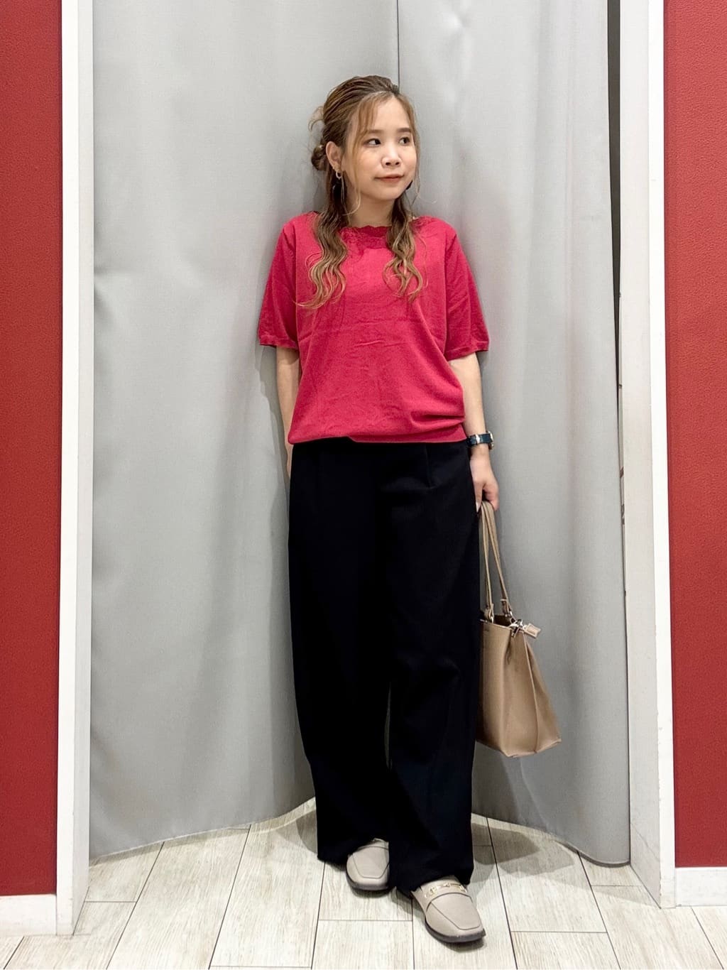 shioさんの「SHOO･LA･RUE｜【洗える/S-LL/前後2WAY】きれい見え 刺繍ニットカーディガン」を使ったコーディネート