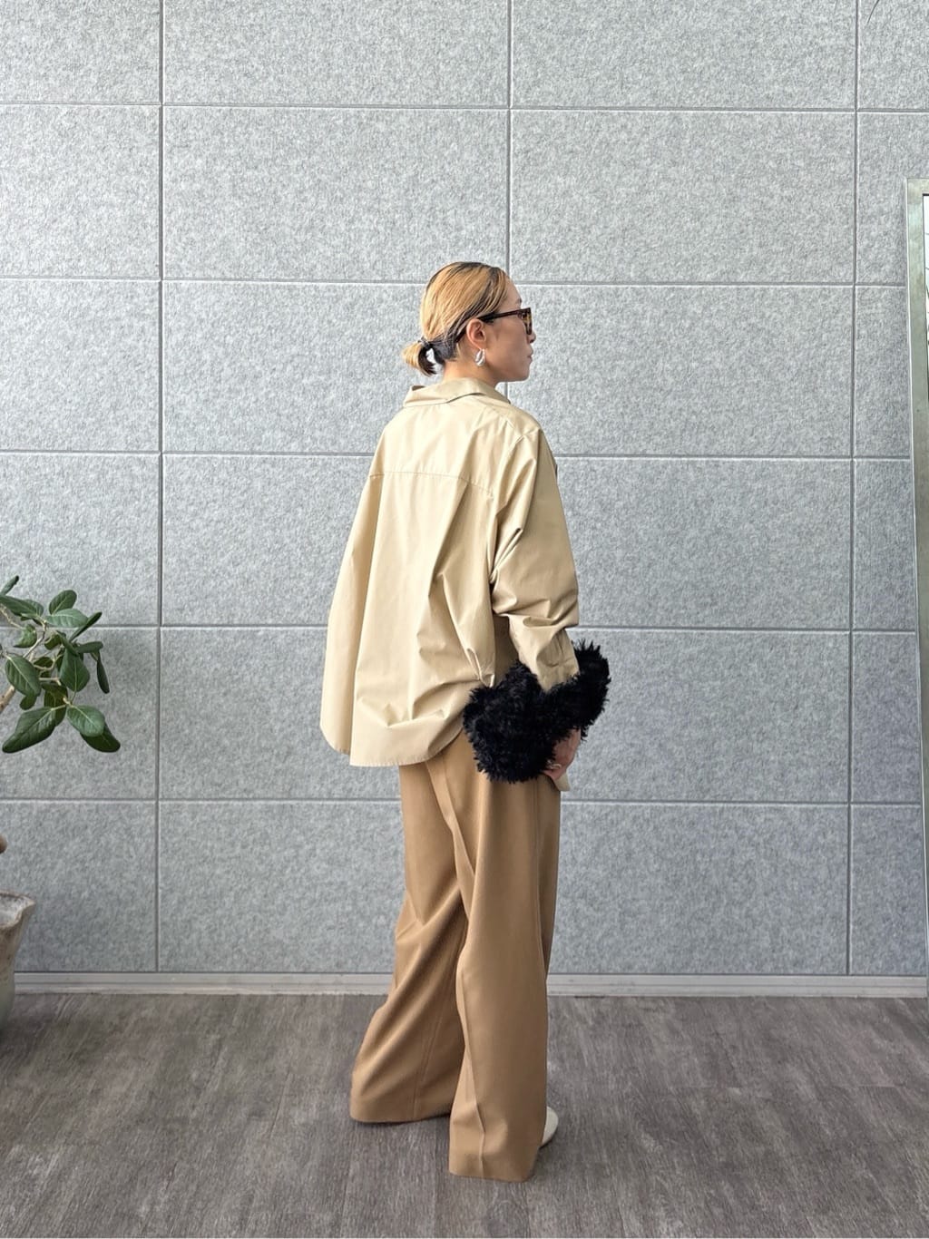 kotakiさんの「INDIVI｜Timeless｜ビッグポケットフォルムシャツ」を使ったコーディネート
