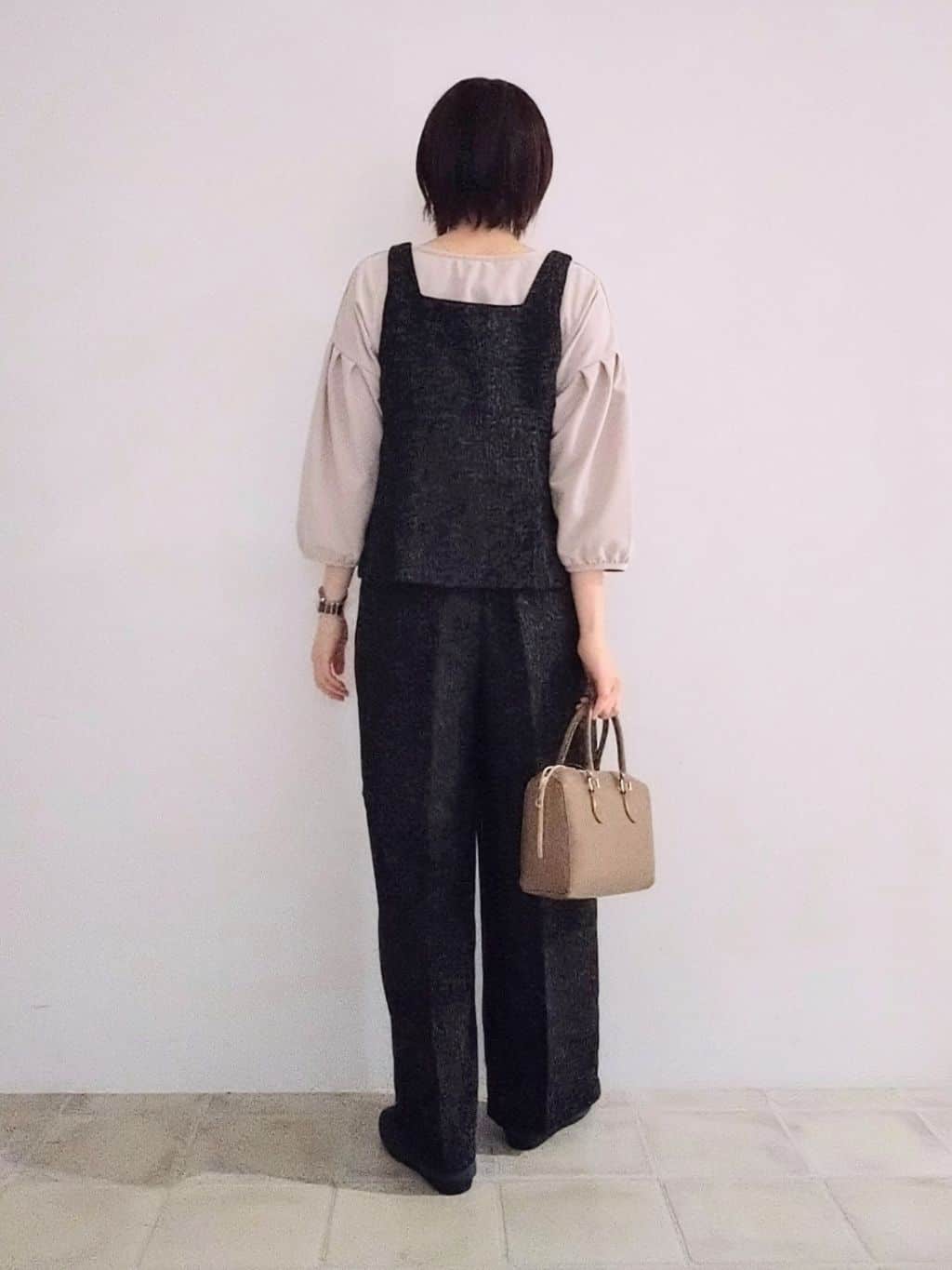 miomioさんの「SHOO･LA･RUE｜【2点セット】着るだけで決まる クラシカルなツイード調セットアップ」を使ったコーディネート