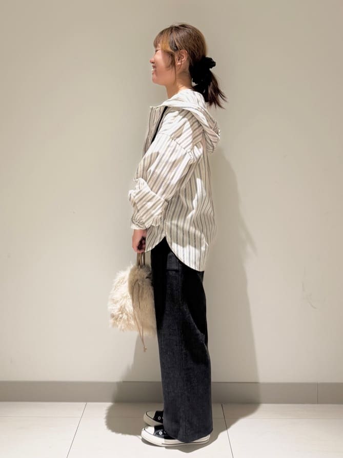 Liriさんの「Dessin｜【選べる首元デザイン/洗える】クルーネックロングTシャツ」を使ったコーディネート