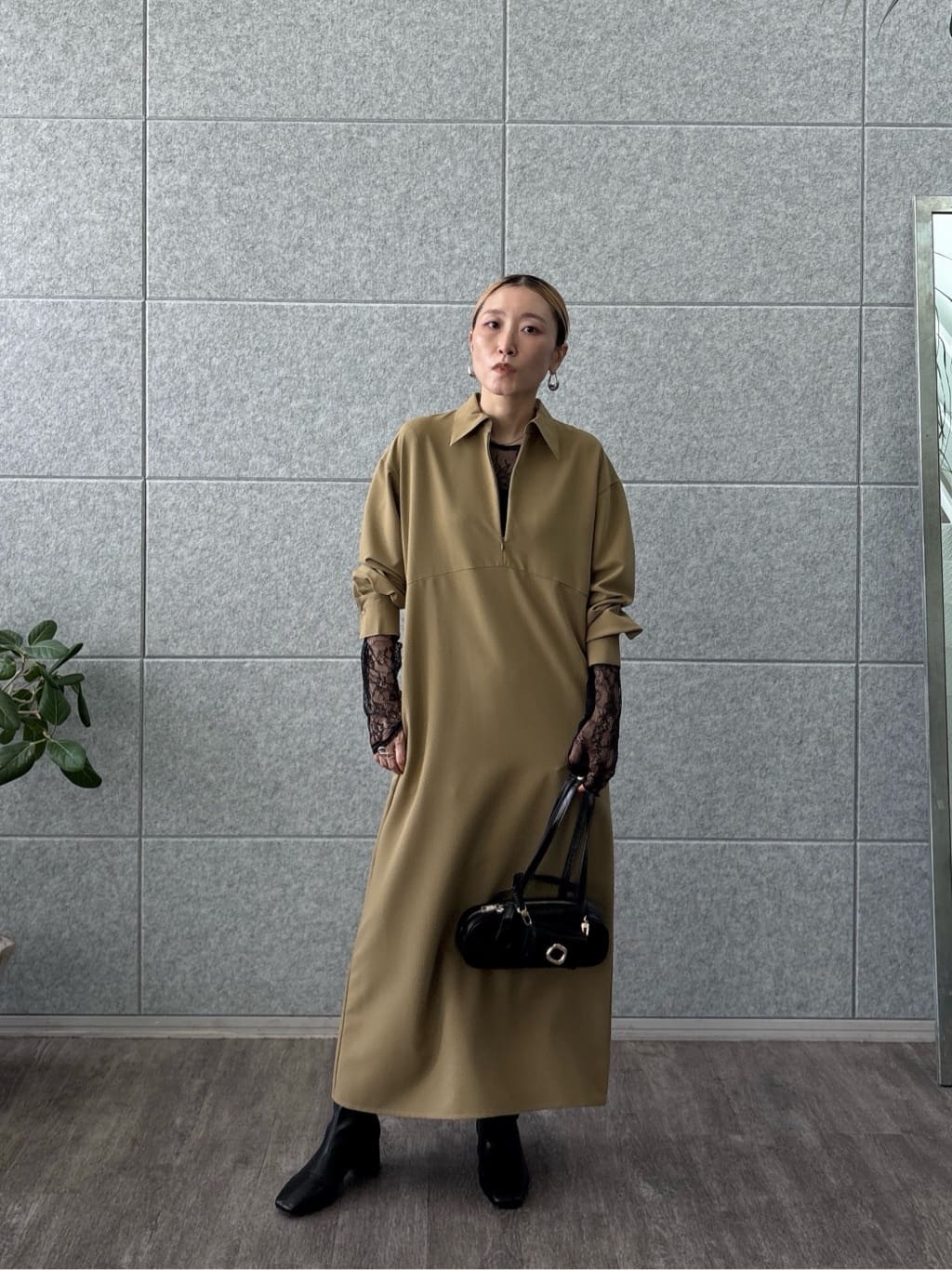 kotakiさんの「INDIVI｜フロントジップワンピース」を使ったコーディネート