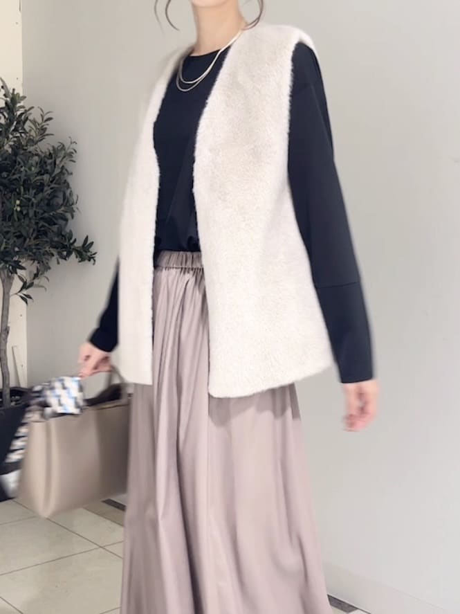 shioriさんの「INDIVI｜ミンク調フェイクファージレ」を使ったコーディネート