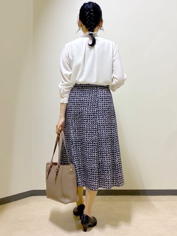  beni_gingerさんの「Reflect｜【配色ボウタイ付き】八分袖ジョーゼットブラウス」を使ったコーディネート