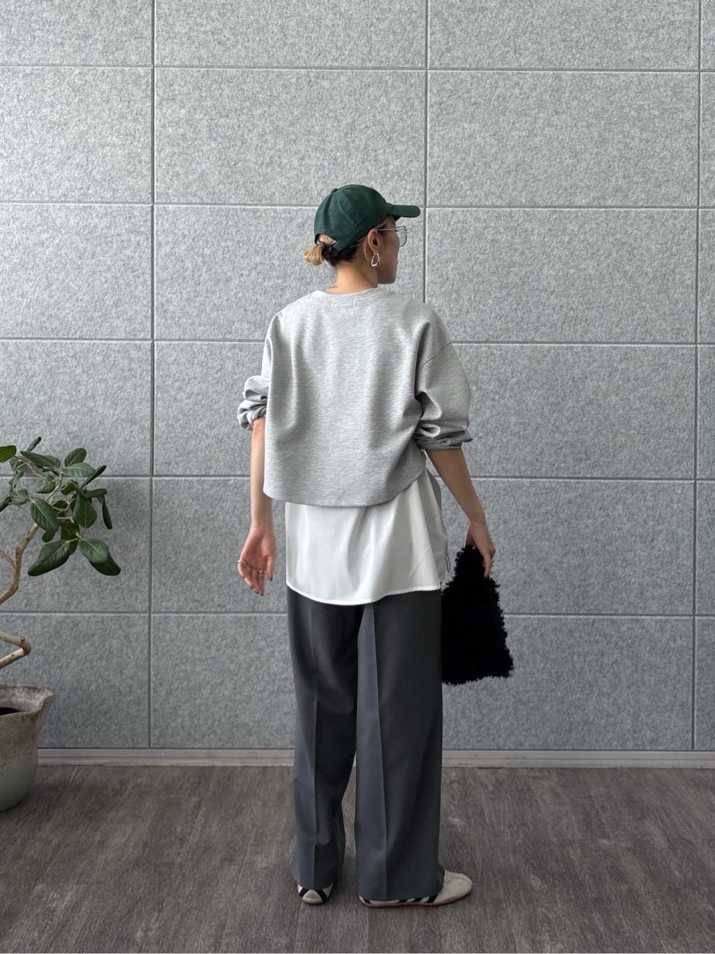 kotakiさんの「INDIVI｜Timeless｜モードスラックス」を使ったコーディネート