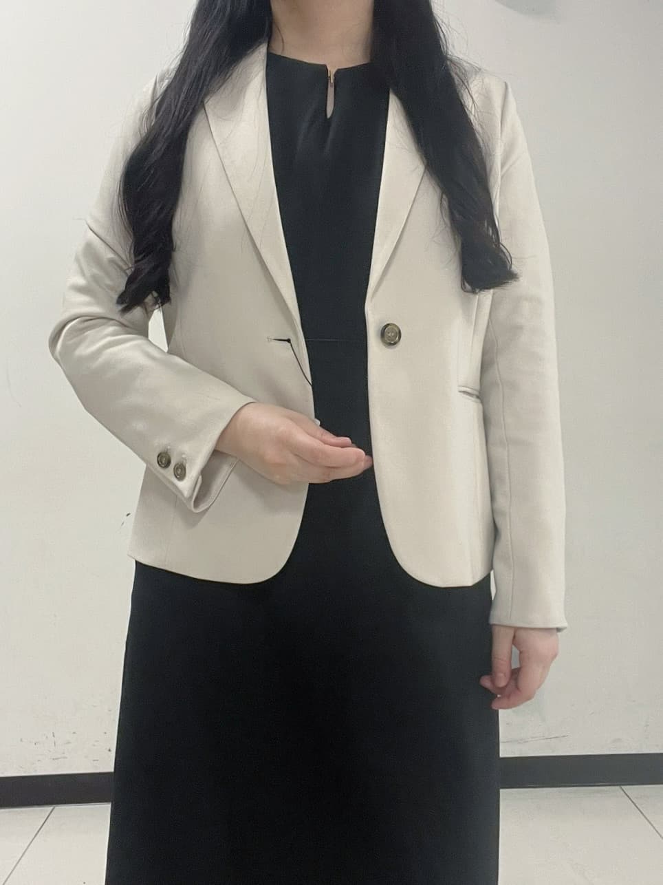 Hitomiさんの「index｜《5色展開／XS-LLサイズ》ストレッチテーラードジャケット／セットアップ対応【イージーアイロン】」を使ったコーディネート