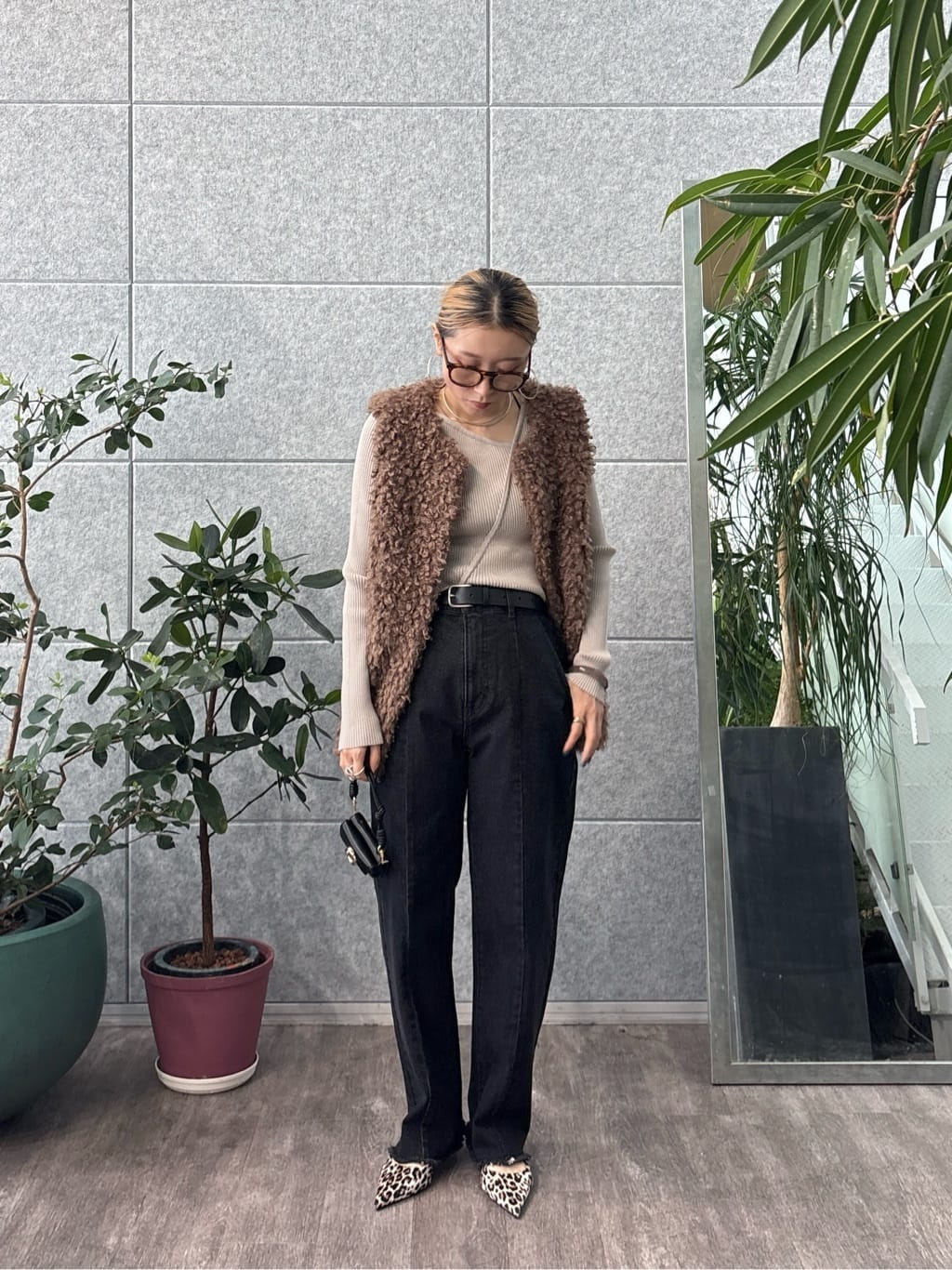 kotakiさんの「INDIVI｜センターピンタックデニム」を使ったコーディネート